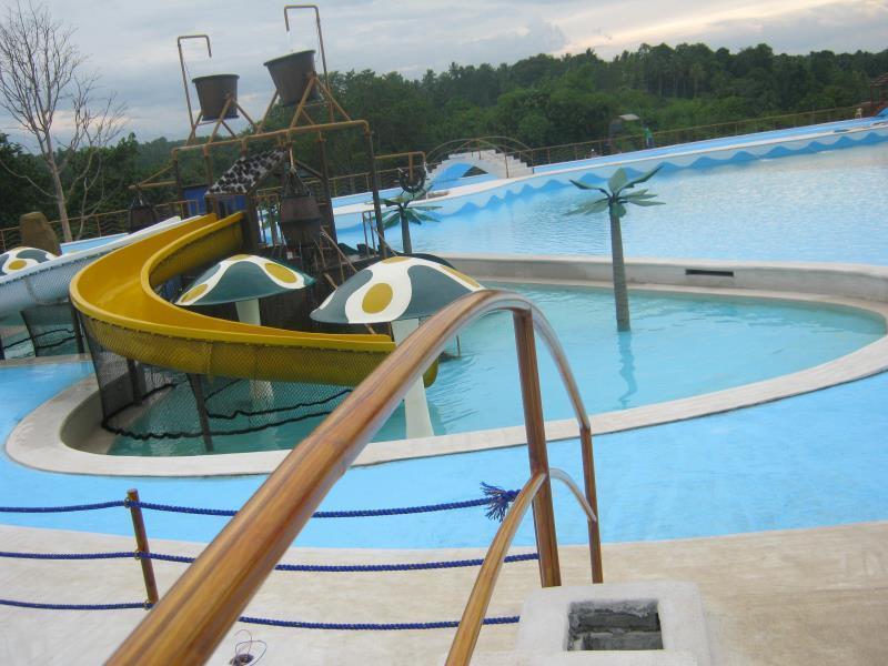 D'Leonor Inland Resort & Adventure Park Davao Stadt Exterior foto